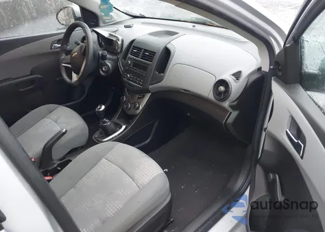 2012 Chevrolet Sonic 1Ls z USA, uszkodzony, nr VIN 1G1JB6SH5C4109290